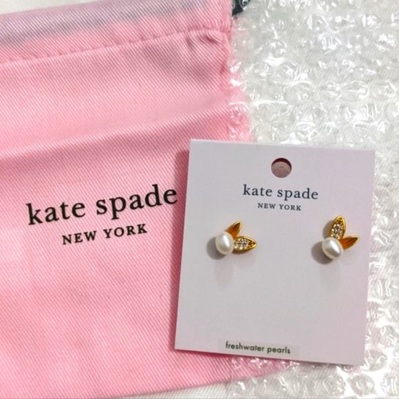 kate spade Jewelry - Kate Spade Freshwater Pearl Earing